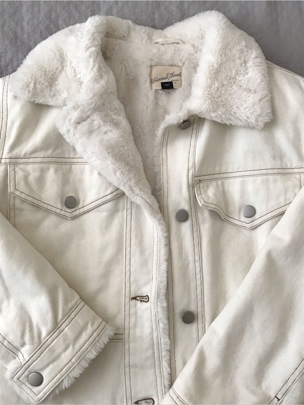 Universal Thread Off-White Sherpa-Lined Denim Jacket